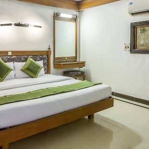 [Sanitized] Superior Double Room